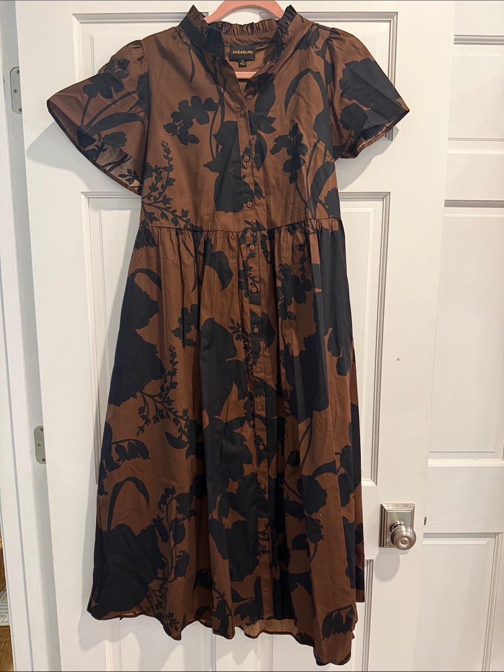 Sugarlips Brown and Black Floral Button-Front Midi Dress